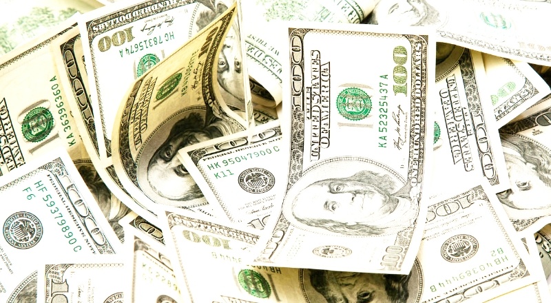 Döviz hesaplarında mevduatlar 2.1 milyar Dolar azaldı