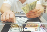 Döviz kurları güne yatay başladı; dolar 8.82