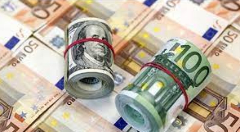 Döviz kurları haftaya yatay seyirle başladı; dolar 8.86