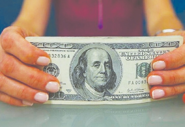 Döviz kurları yatay seyrediyor; dolar 8.44