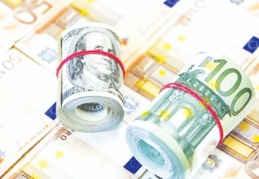 Döviz kurlarında düşüş devam ediyor; dolar 8.40