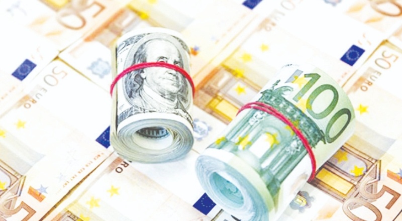 Döviz kurlarında düşüş devam ediyor; dolar 8.40