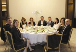 Dr. Ömer Güzel’e hizmet ödülü verildi