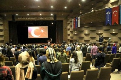 Dr. Sadık Gözek, gençler için girişimcilik fırsatlarını anlattı