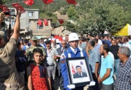 Dualarla son yolculuğuna uğurlandı