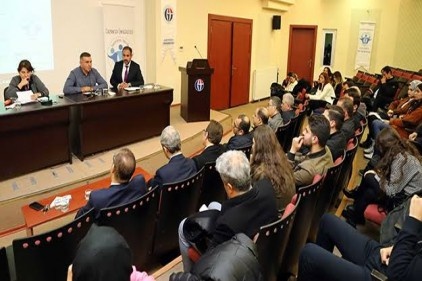Dünya boyutuyla bakıldığında, yeni bir dünyanın ortaya çıktığını görüyoruz