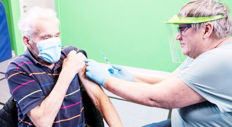 Dünya genelinde 500 milyon kişiye aşılama yapıldı; Türkiye yedinci sırada