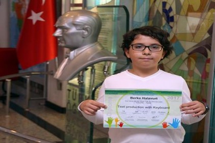 "Dünya İnternet Klavye Şampiyonası"nda dünya 4&#8217;üncüsü oldu