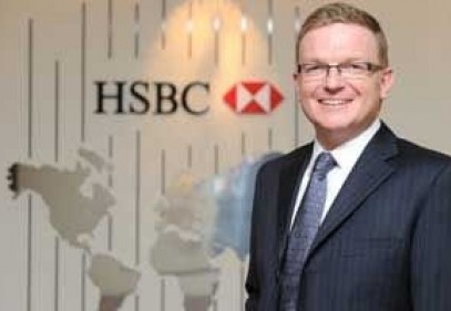 Dünyada küçülüyor, Türkiye'de banka arıyor