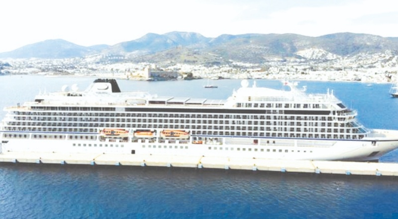 Dünyada yüzde 20 büyüyen kruvaziyer pazarı Türkiye’de neredeyse bitti