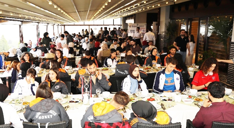 Dünyanın iyi insanlara ihtiyacı var