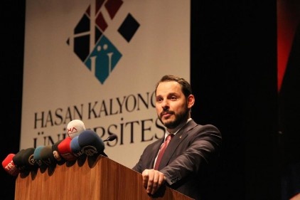 "Dünyaya demokrasi, özgürlük ve insan hakları dersi verdik&#8221;