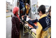Duvardan atlarken yaralandı