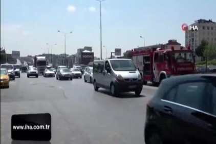 E-5&#039;te 4 araç birbirine girdi: 1 yaralı