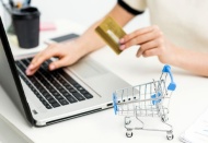 E-ticaret sitelerinde satış yapan firmaların hukuki sorumluluğu artırılmalı