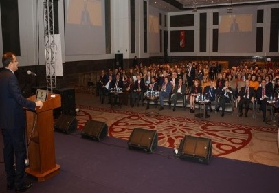 Eczacılar Adana’da bölge toplantısı yaptı