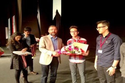 Efe Cahit Külah ve Levent Özkeklikçi kimya alanındaki projeleri ile bölge ikincisi oldu