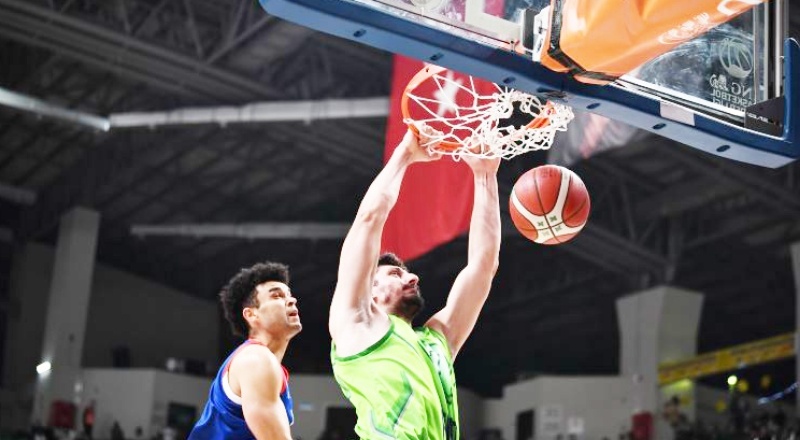 Efes ligde de kazandı!