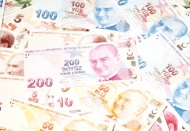 Eğitim düzeyi ve gelir seviyesi arttıkça nakit kullanım oranı azalıyor