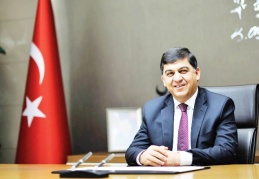 Eğitim hizmetlerinin kalitesini her geçen gün yükseltmeliyiz