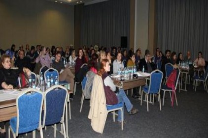 Eğitime devamı riskli  kız çocukları hedefte