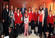 “Eğitiminize önem verin birkaç lisan öğrenin”