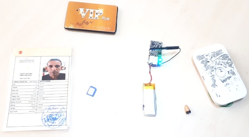 Ehliyet sınavında 10 bin TL'lik kopya düzeneği ile yakalandı