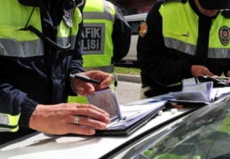 Ehliyetsiz çocuklara araç vermeyin