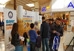 Ekmeği çöpe atmayın!