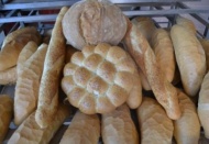 Ekmeği naylon poşetle satana ceza yolda