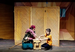 Ekolojik binadaki tiyatro ve meddah gösterilerini 2 bin 500 çocuk izledi