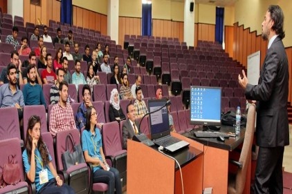 Ekolojik dengeye, çevreye en az  zarar veren binalar yapılmamalı