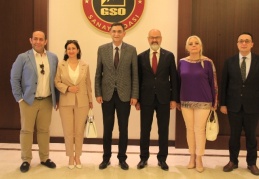 Ekonomi ölçeğinde yaşanan gelişmeleri endişeyle izliyoruz