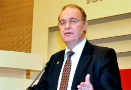 Ekonomi yönetiminin tepe kadroları boş