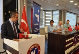 Ekonomide ne kadar sıkıntı olduğunu en iyi gören bizleriz