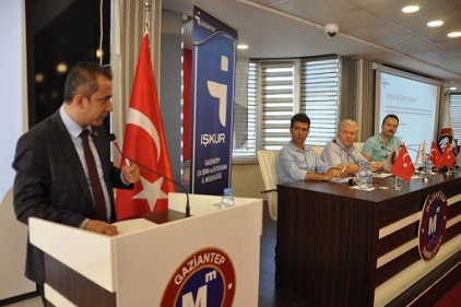Ekonomide ne kadar sıkıntı olduğunu en iyi gören bizleriz