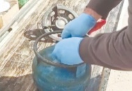 Ekonomik kriz derinleşiyor: 'Yarım tüp yok mu diye soruyorlar'