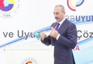 'Ekonominin vazgeçilmez şartı hukuki öngörülebilirliktir'