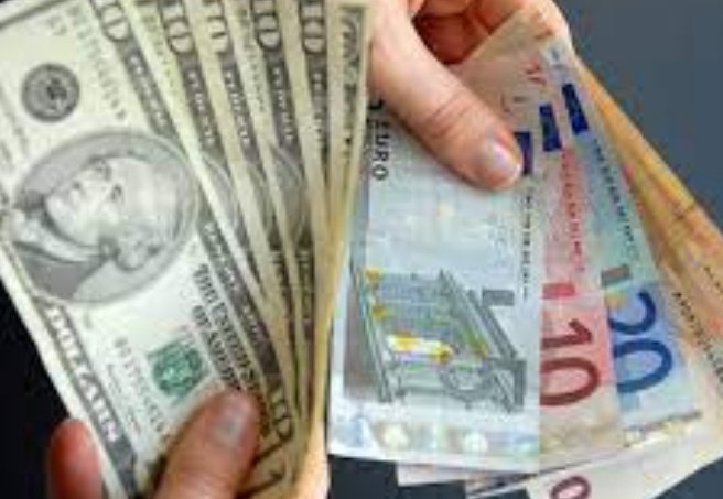 Ekonomist Prof. Dr. Veysel Ulusoy'un değerlendirmesi: Dolar/TL'de 'en iyi ihtimal' 16-17 TL!