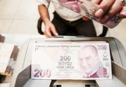 Ekonomiye güven tepetaklak oldu