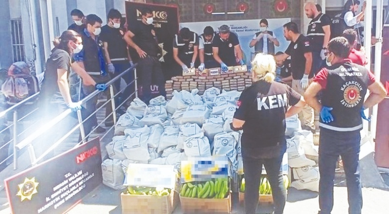 Ekvador-Mersin kokain hattına siyaset zırhı: 'Ticaret Bakanı talep etti, Adalet Bakanı devreye girdi'