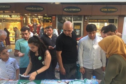 El broşürleri ve afişlerle uyuşturucu uyarısı yapıldı