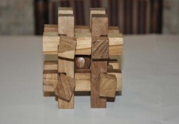 El emeği zeka oyunları alıcısını bekliyor