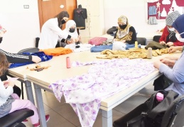 Elbiseleri ucuza mal ediyoruz