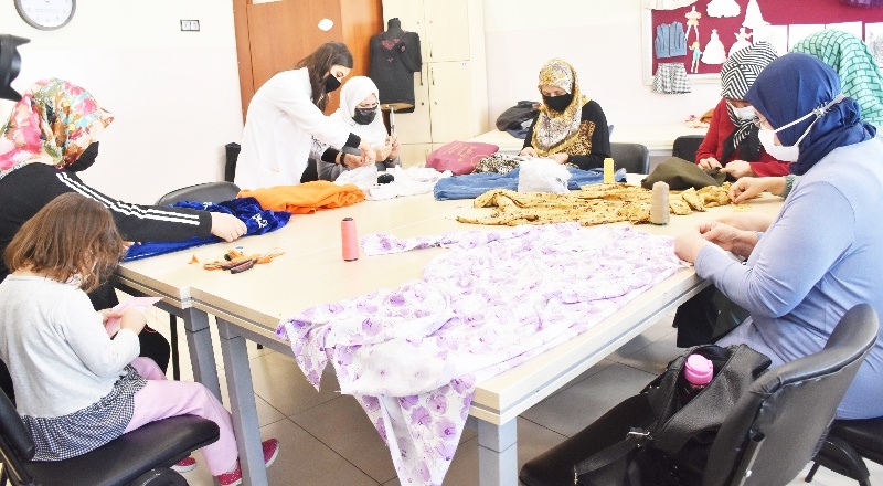 Elbiseleri ucuza mal ediyoruz