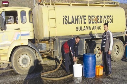 Elektrik borcunu ödemeyen 35 köy susuz kaldı