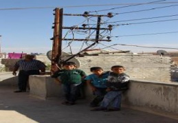 Elektrik direği hırsızlara yol oldu