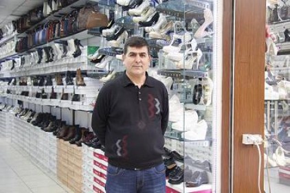 Elektrik kesintisi esnafı çileden çıkardı