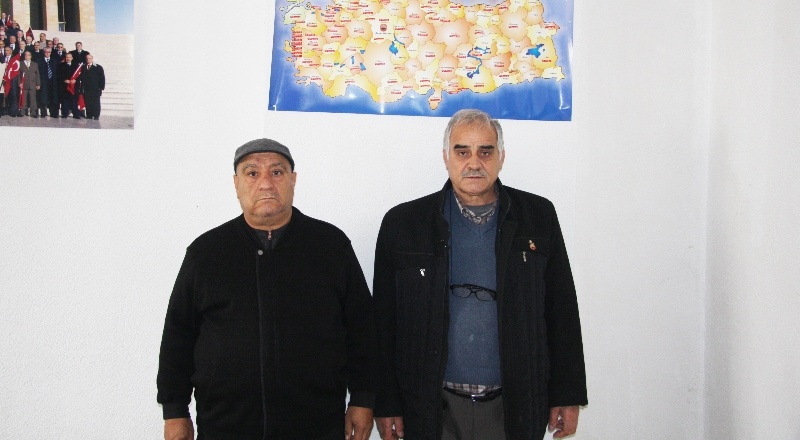 Elimizi ürünlere korkarak uzatıyoruz, çünkü para yok