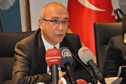 Elvan, &#8220;Yasadışı dinlemeleri muhalefet kullanıyor &#8220;diye şikayet etti